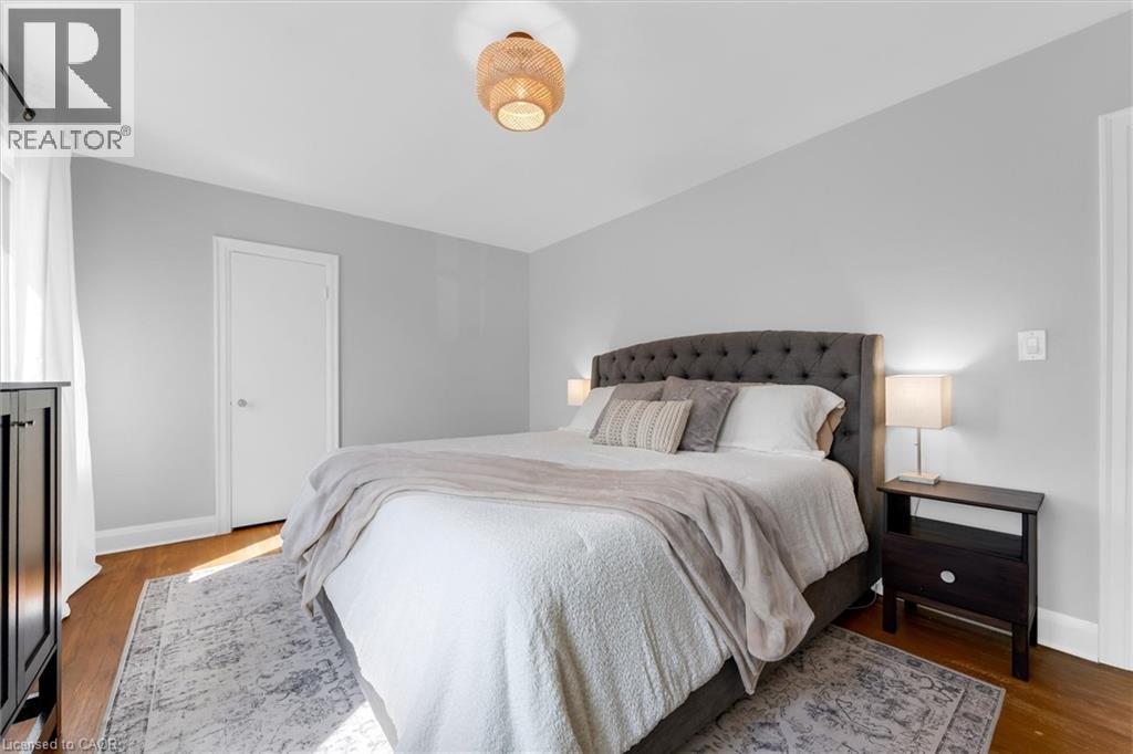 74 GLENVIEW Drive - 26