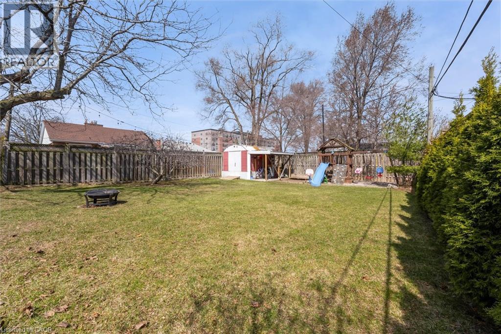 74 GLENVIEW Drive - 38
