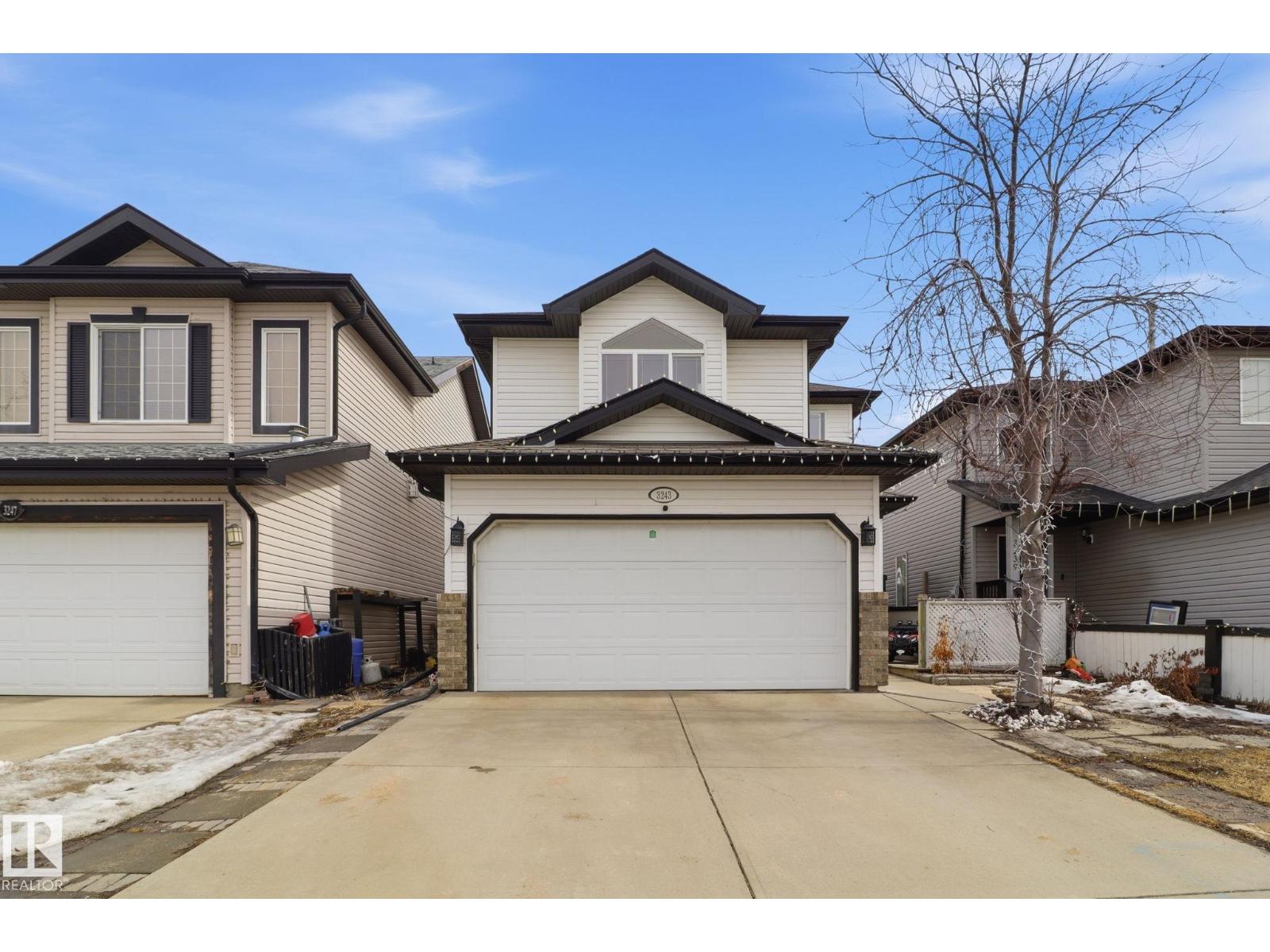 3243 26 ST NW, Edmonton