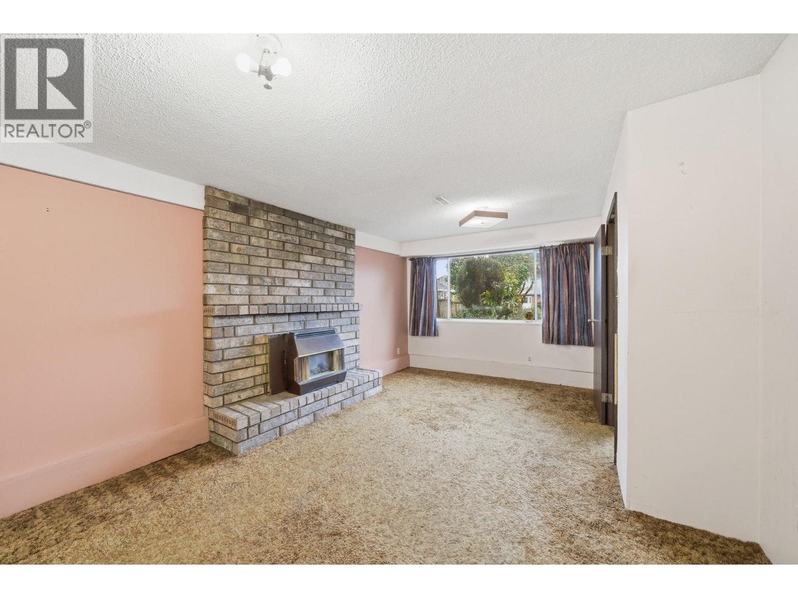 10600 SEAMOUNT ROAD, Richmond