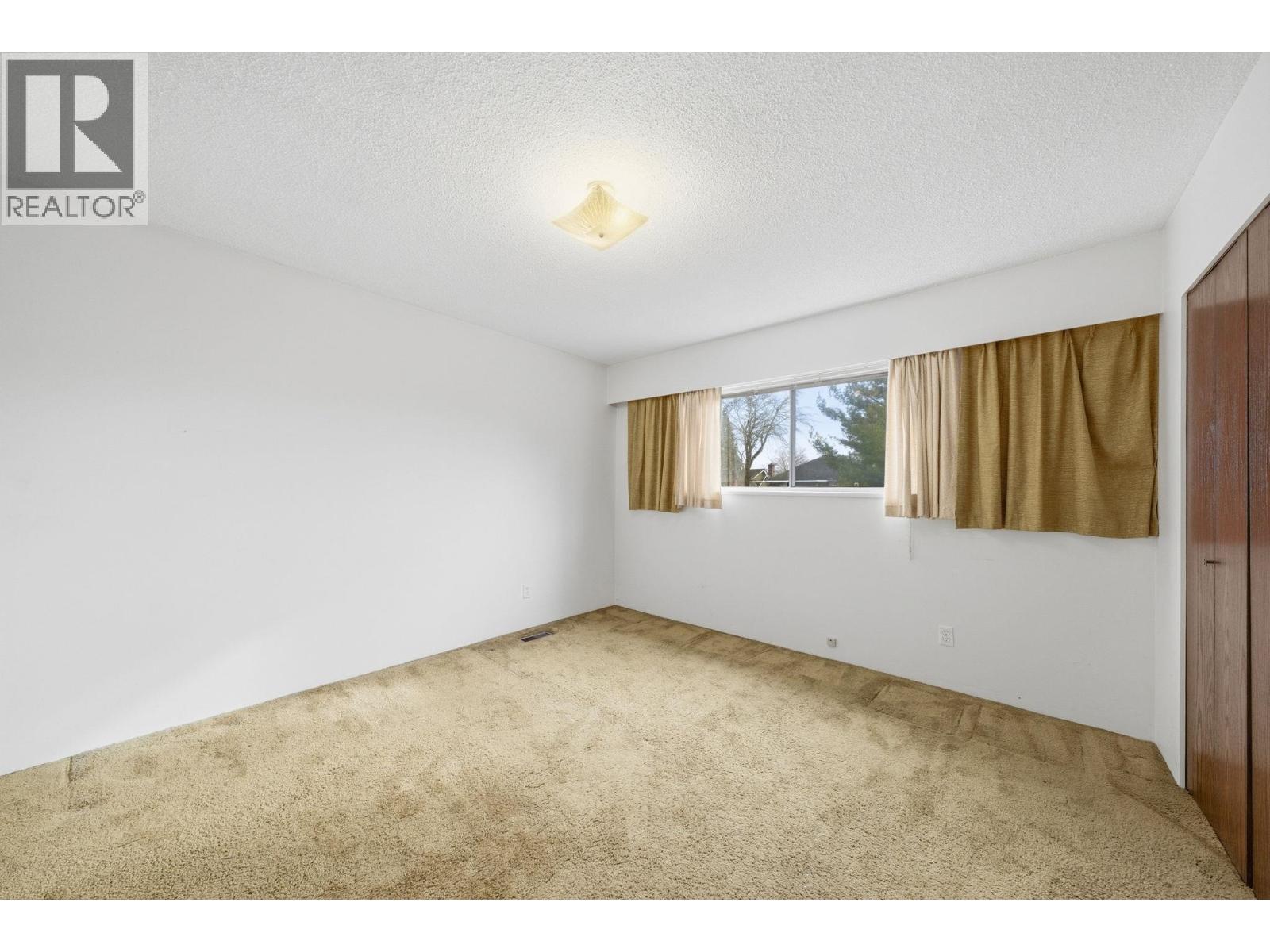 10600 SEAMOUNT ROAD, Richmond