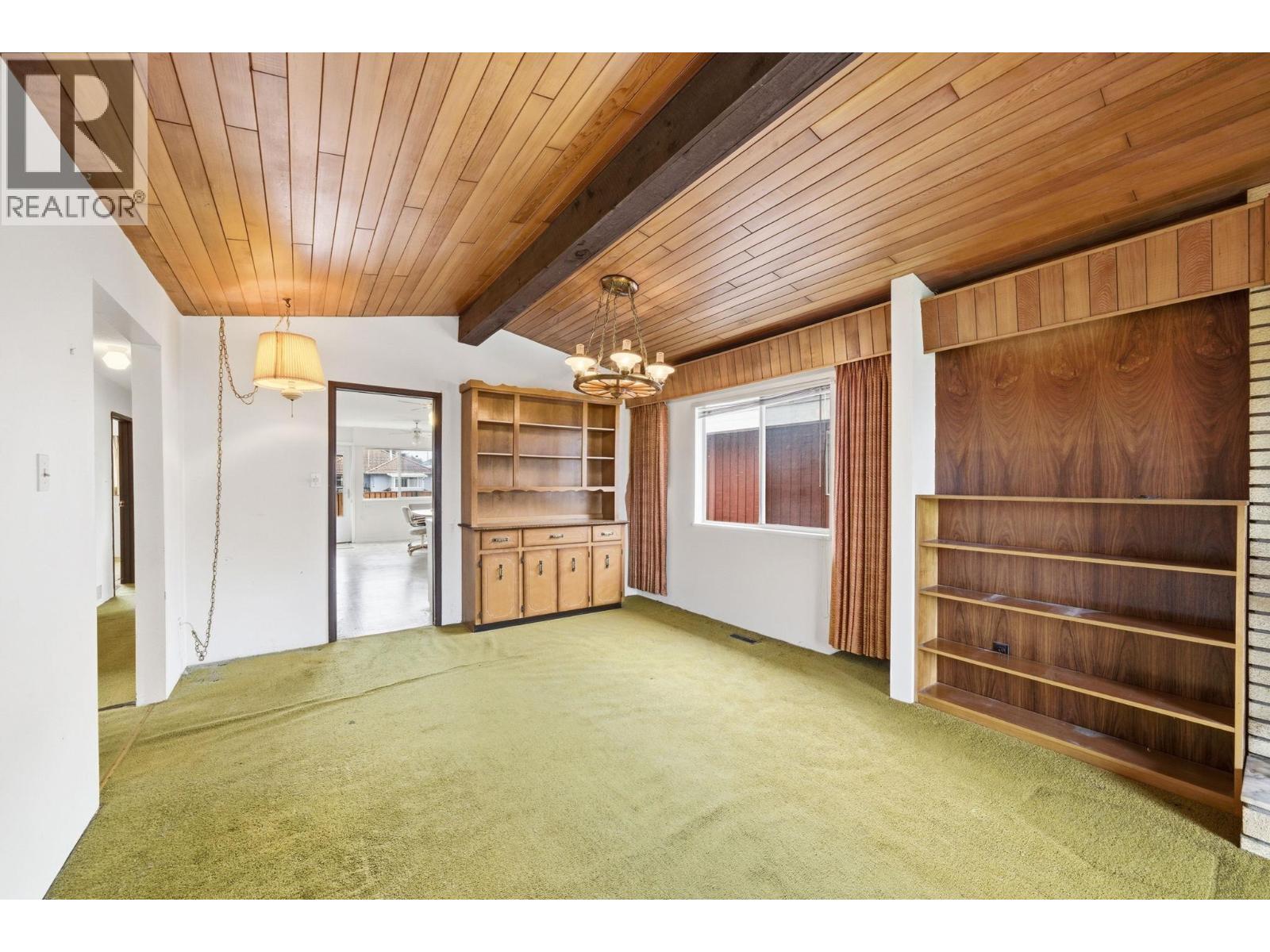 10600 SEAMOUNT ROAD, Richmond