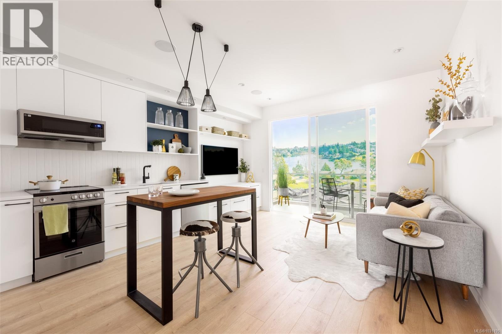 109 1075 Tillicum Road, Esquimalt