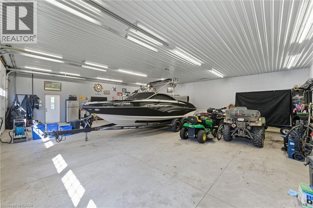 146 LYNDEN Road - Image 31