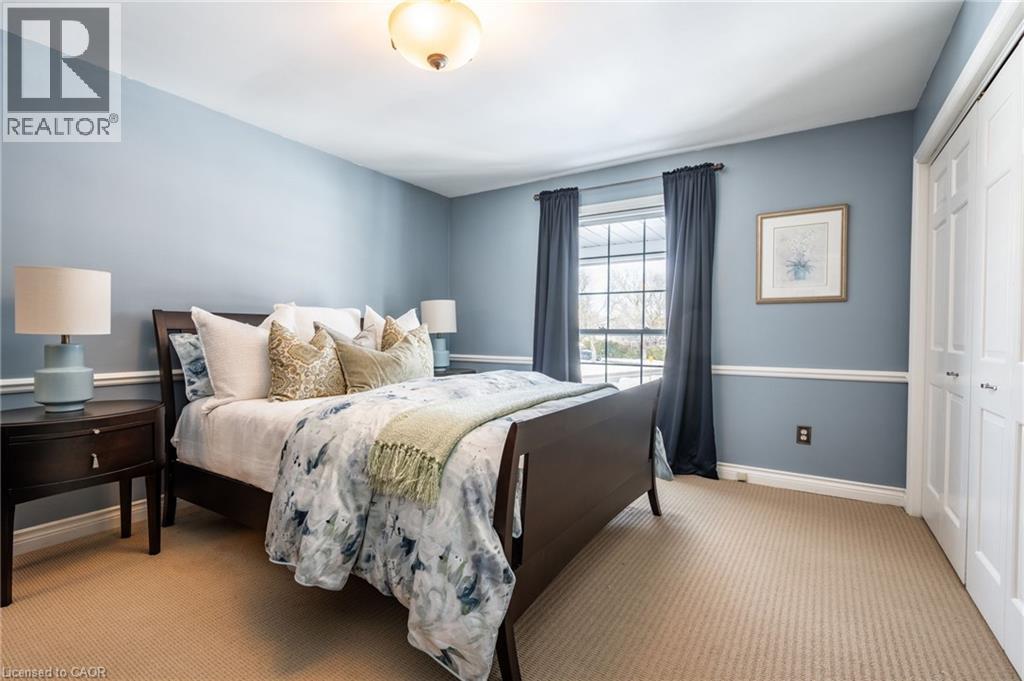 1 ACREDALE DRIVE - 33