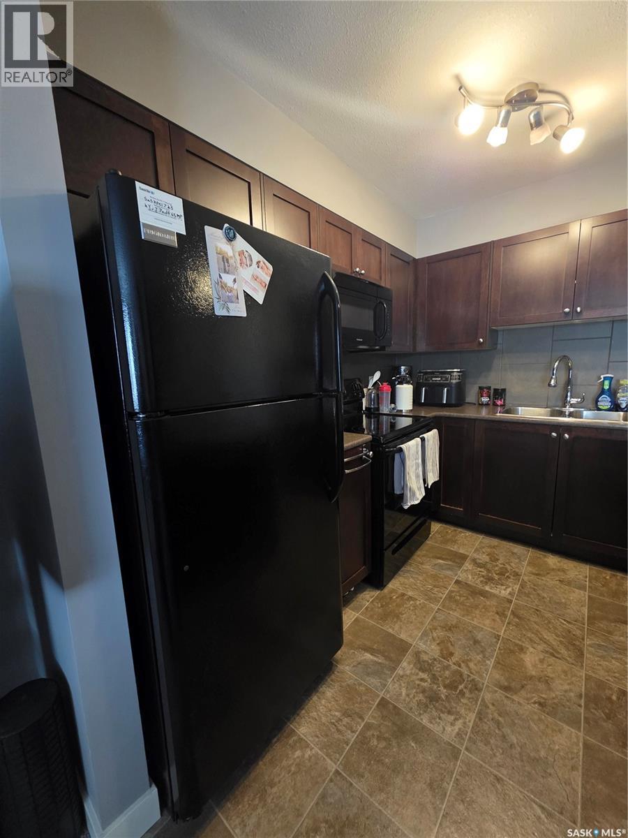 #407 308 PETTERSON DRIVE - 12