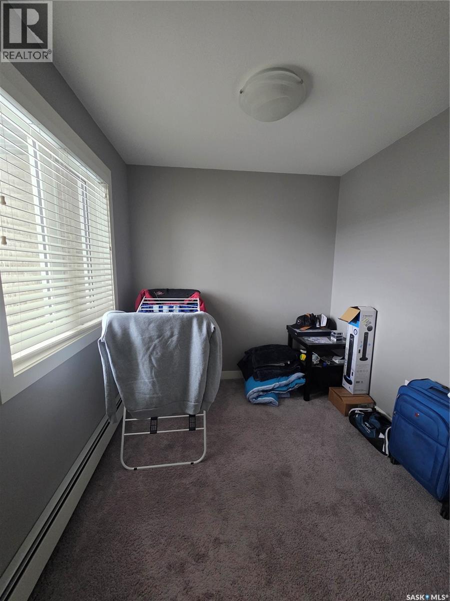 #407 308 PETTERSON DRIVE - 17