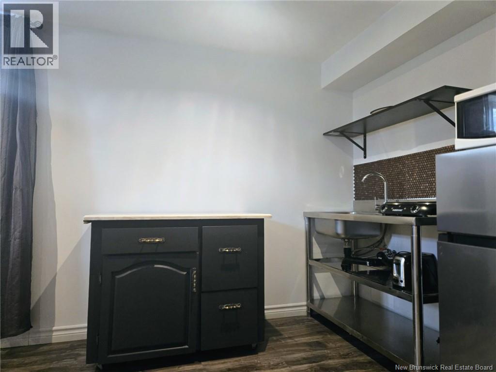 4 Boyd Avenue - 25