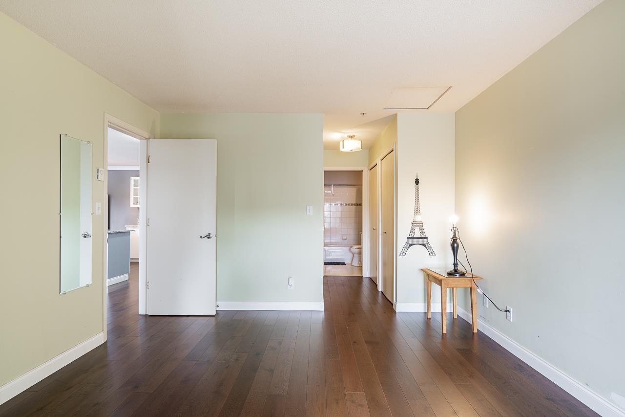 303 12110 80 AVENUE, Surrey