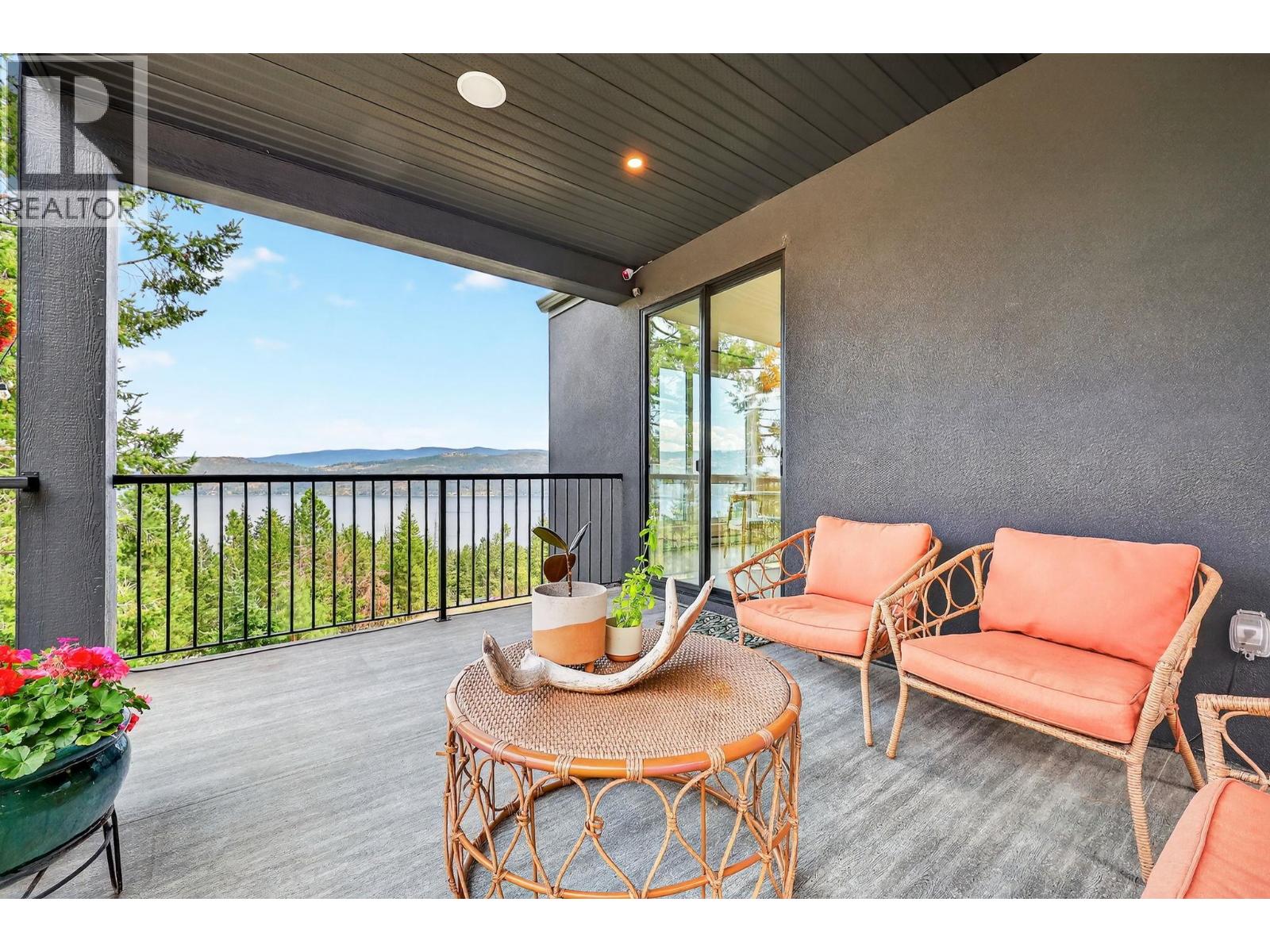 10 VALLEY DRIVE - 32