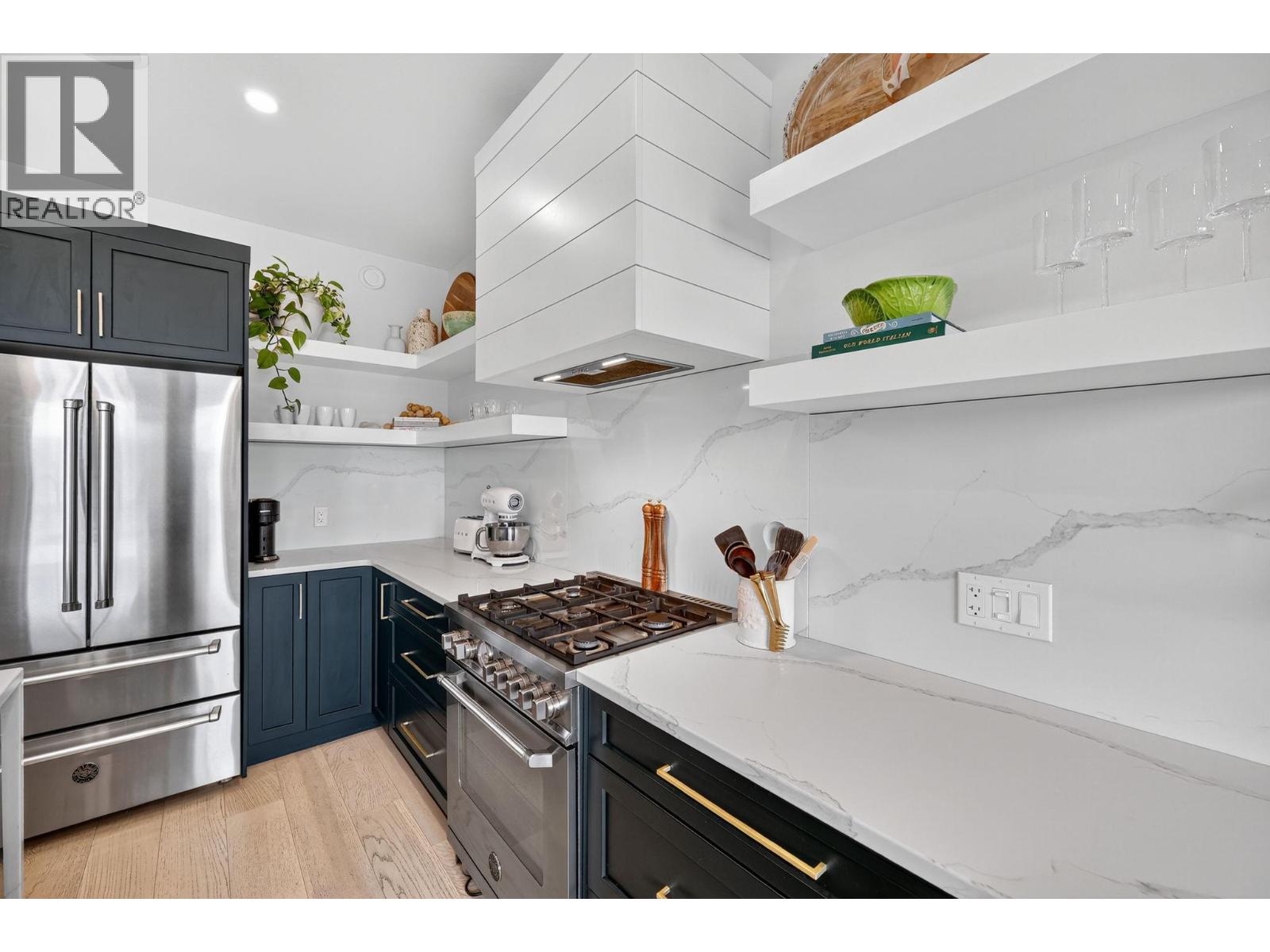 10 VALLEY DRIVE - 23