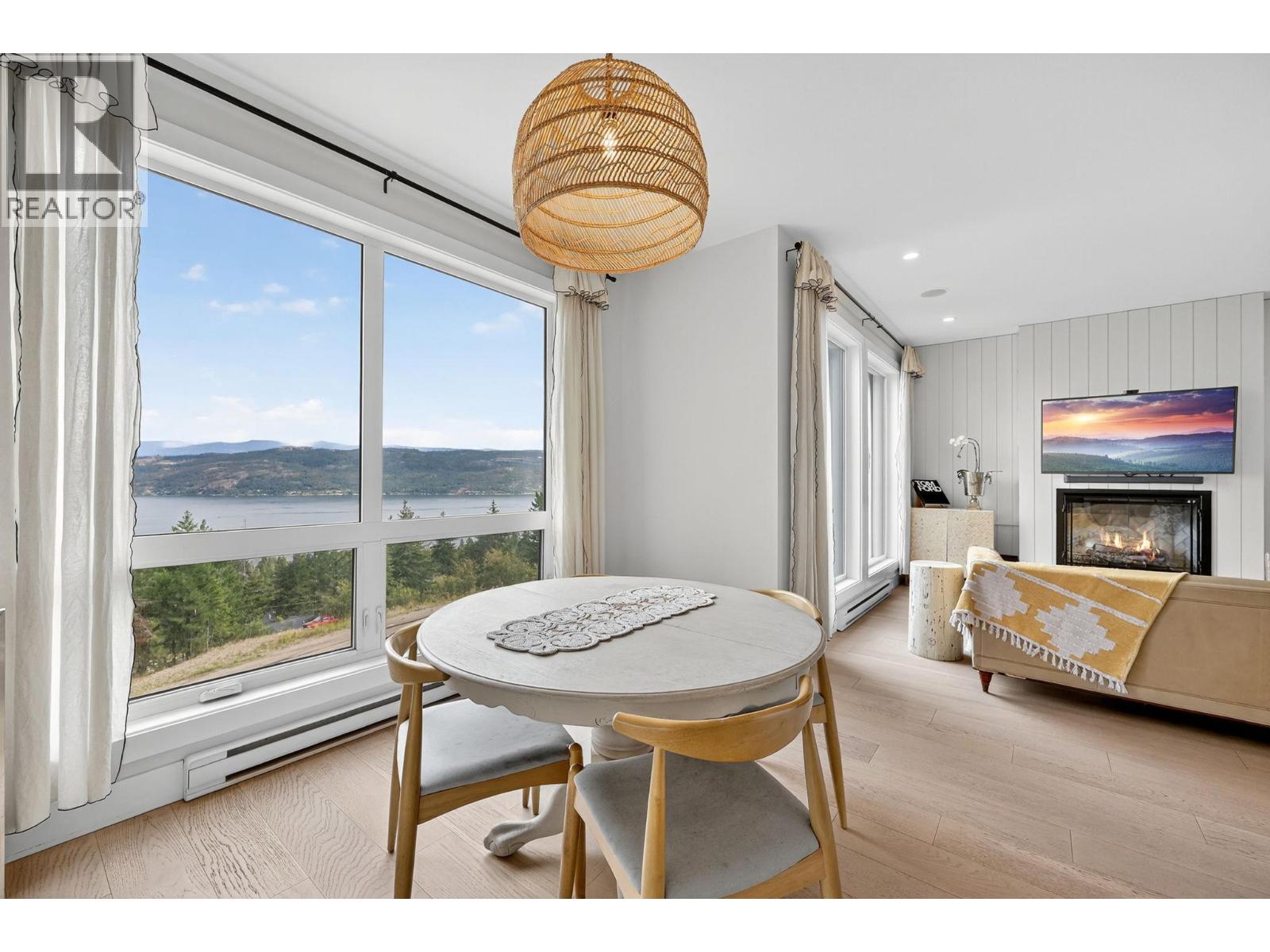 10 VALLEY DRIVE - 28