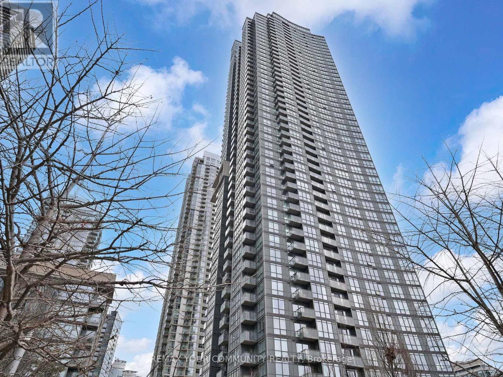 4803 - 11 BRUNEL COURT