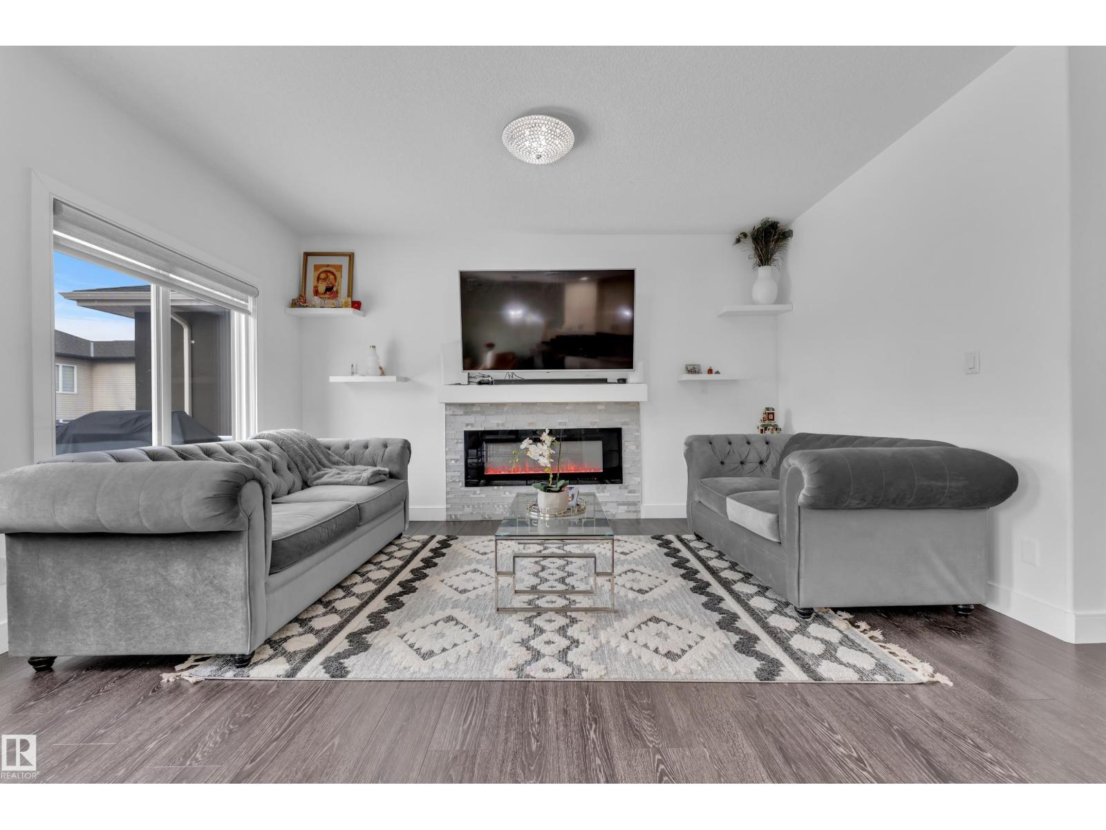 2630 16a ave nw NW, Edmonton