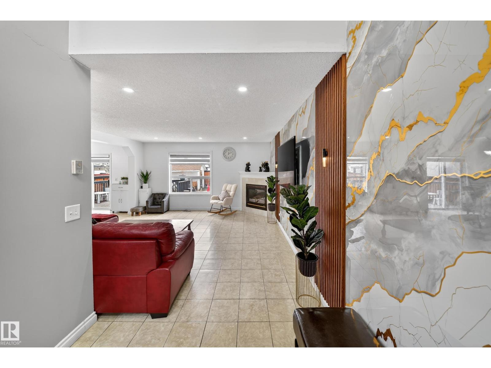 3517 25 ST NW, Edmonton