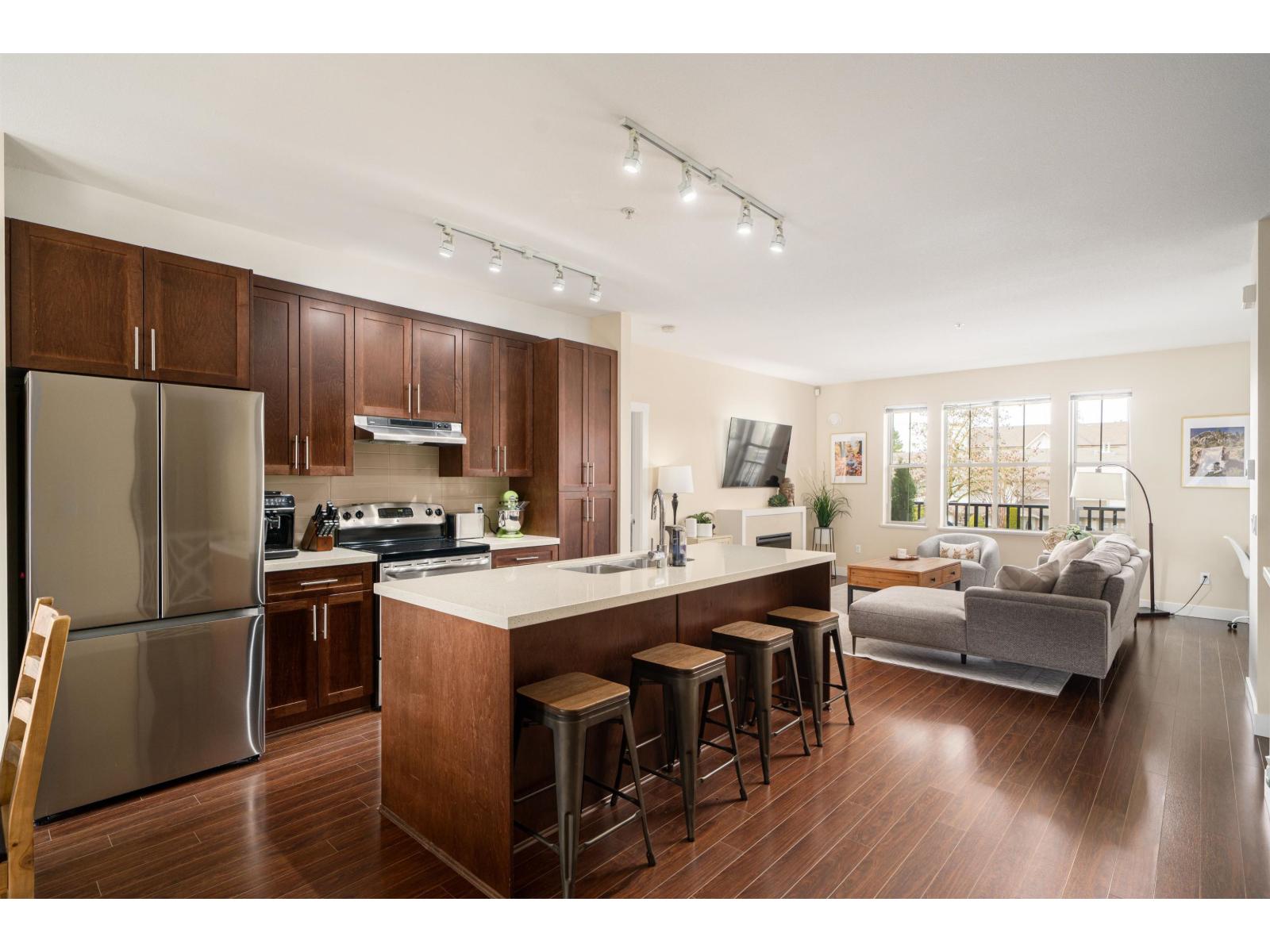 15 9525 204 STREET, Langley