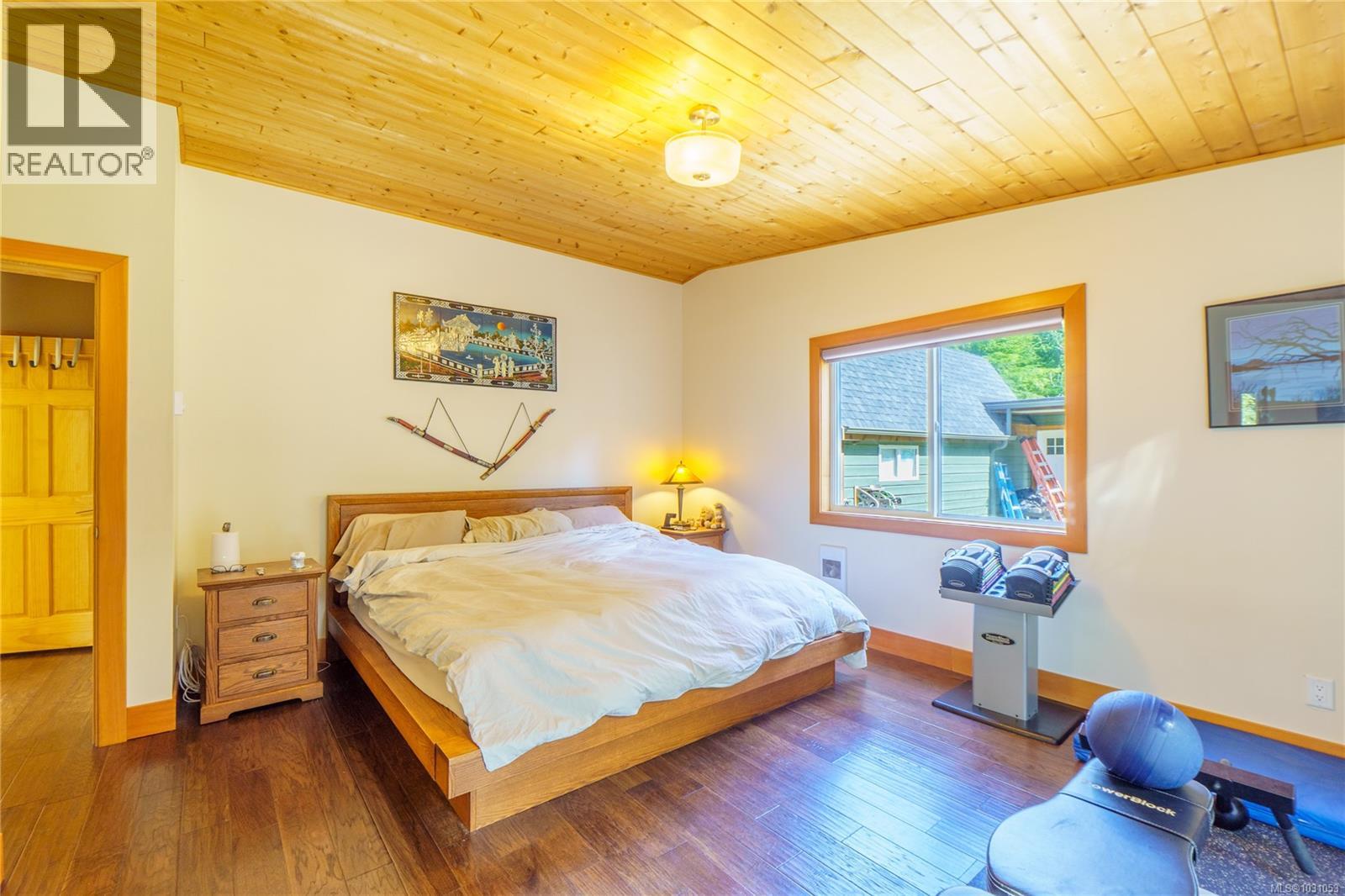 1108 Abraham Dr, Tofino