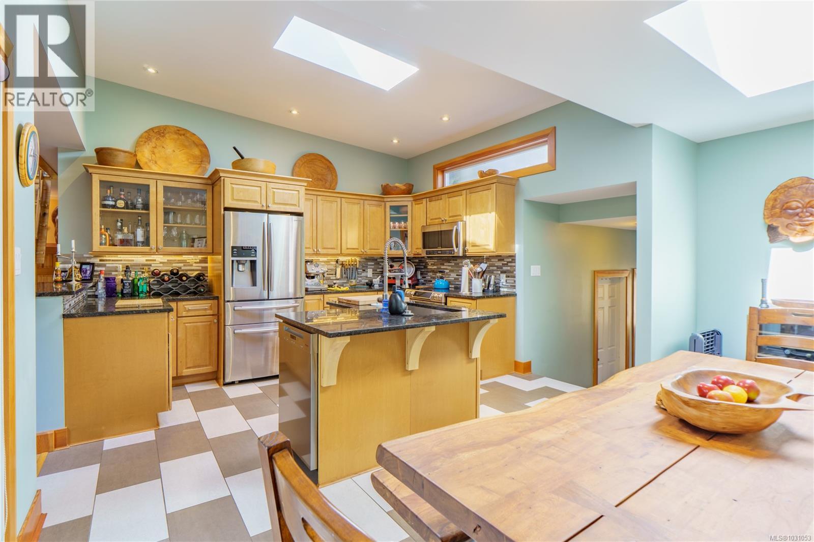 1108 Abraham Dr, Tofino