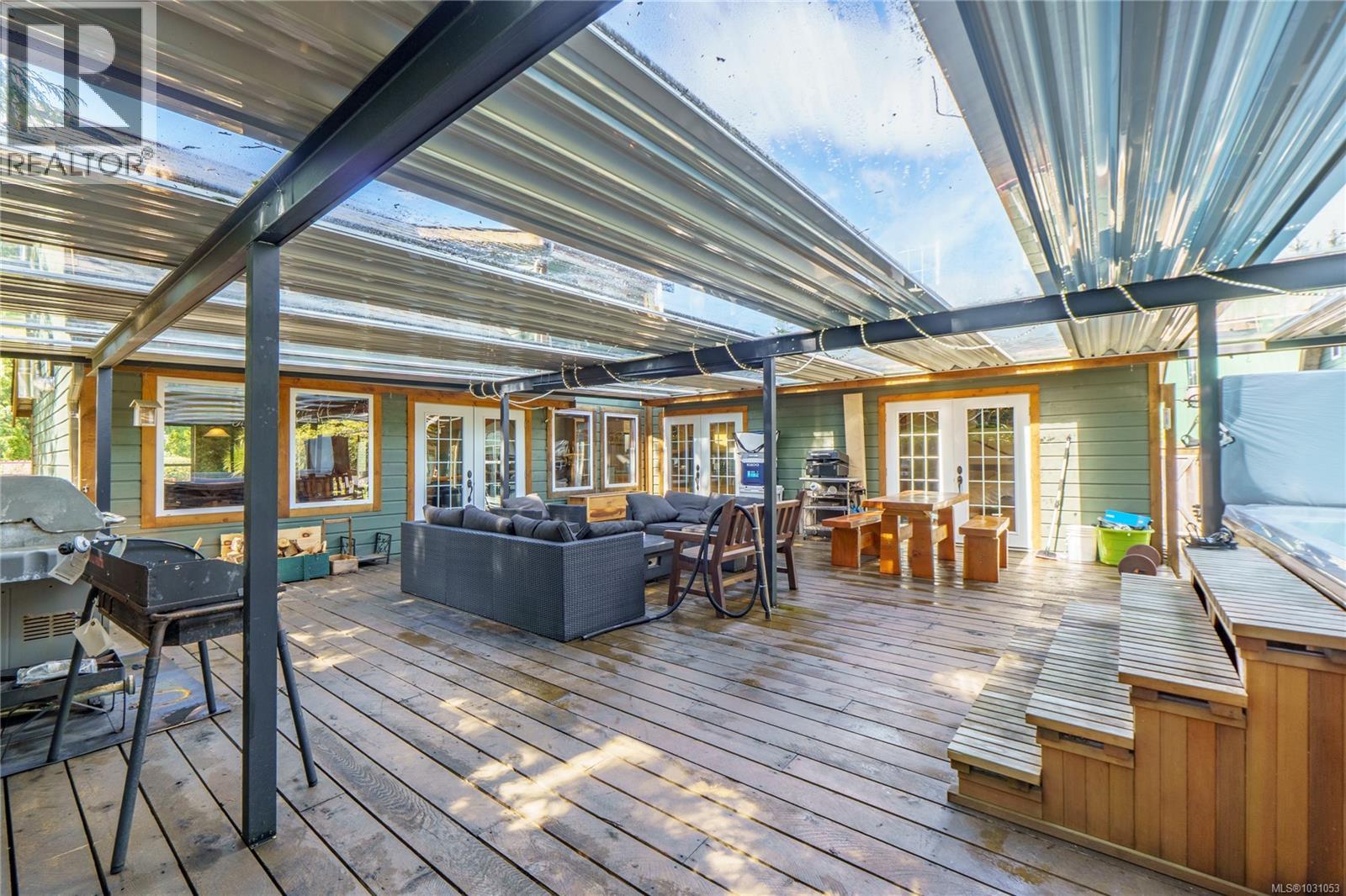 1108 Abraham Dr, Tofino