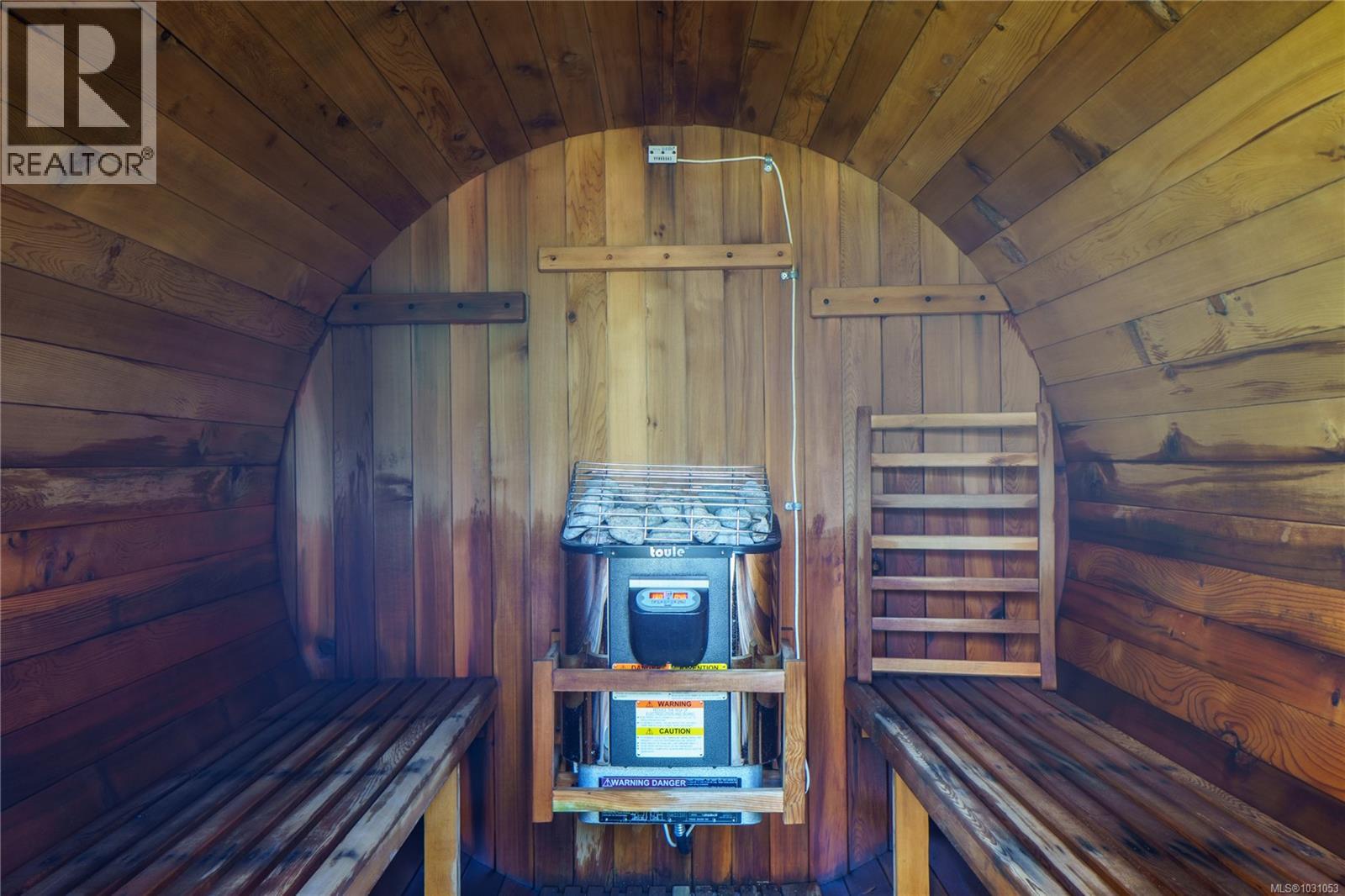 1108 Abraham Dr, Tofino