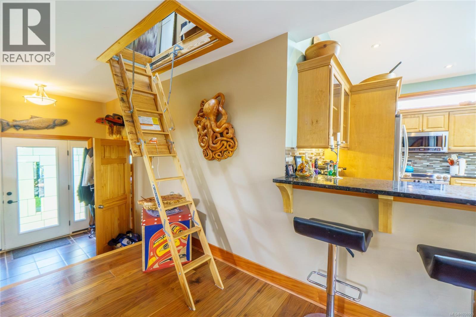 1108 Abraham Dr, Tofino