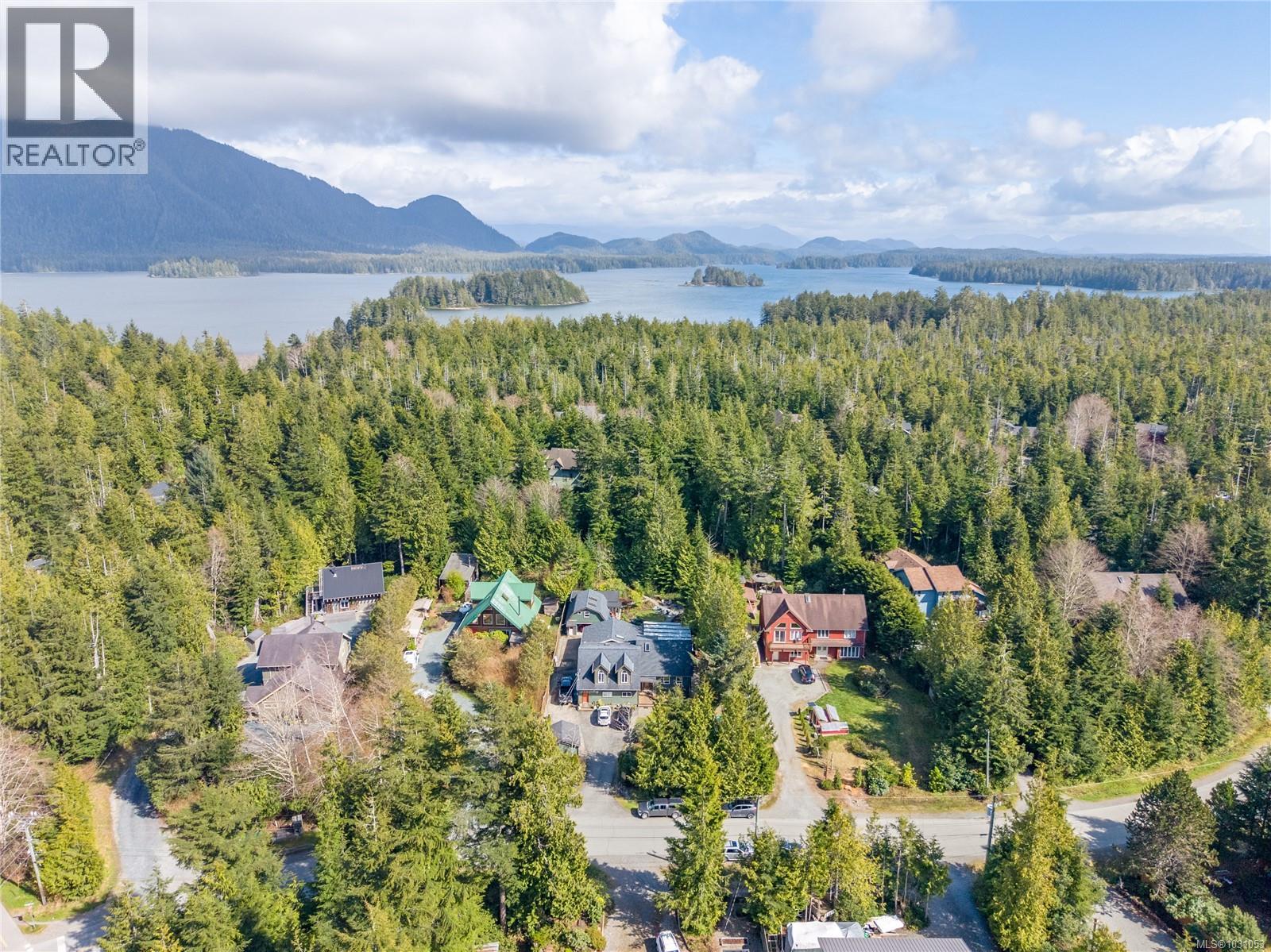 1108 Abraham Dr, Tofino