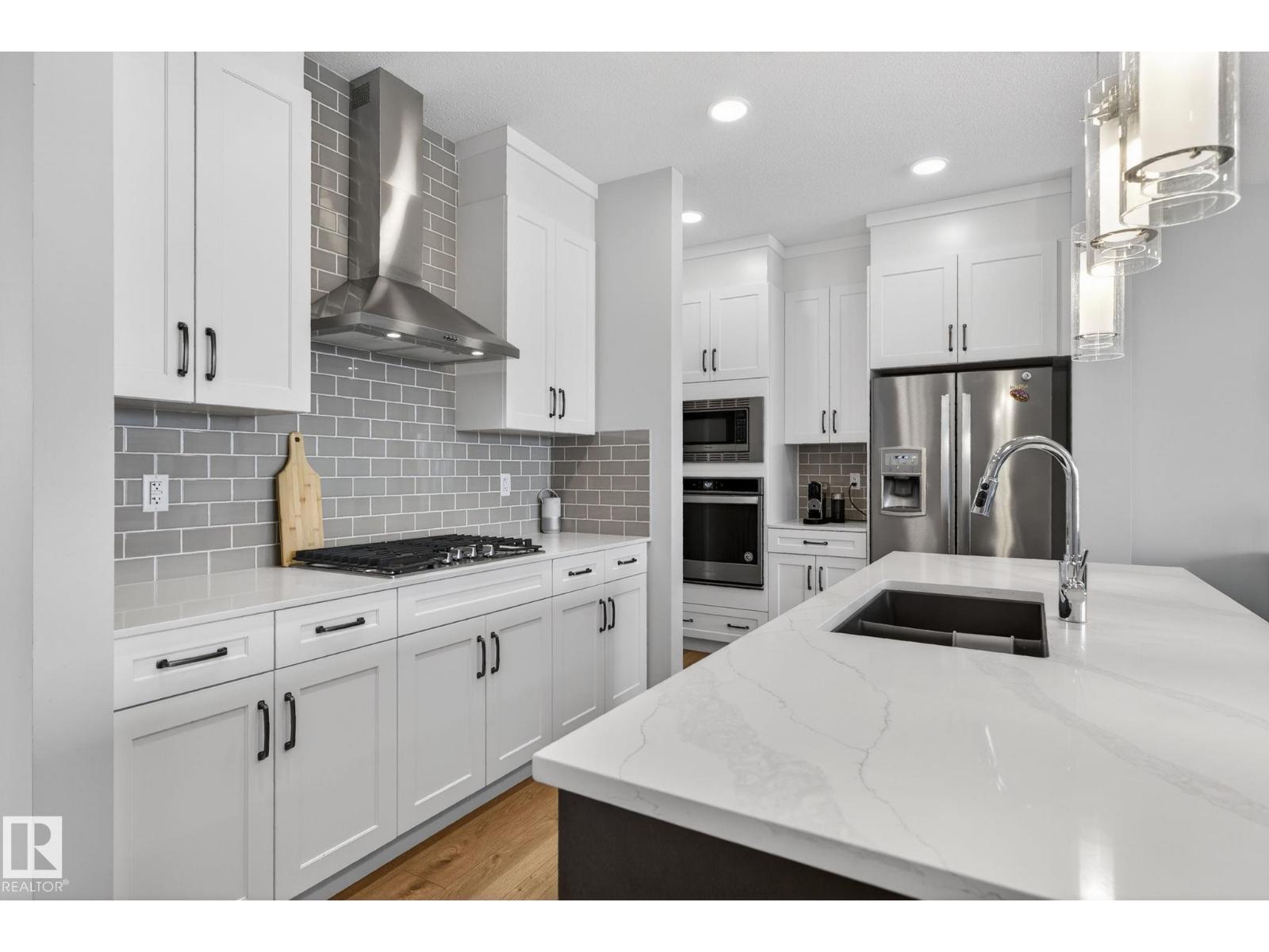 3230 PARKER LOOP SW, Edmonton