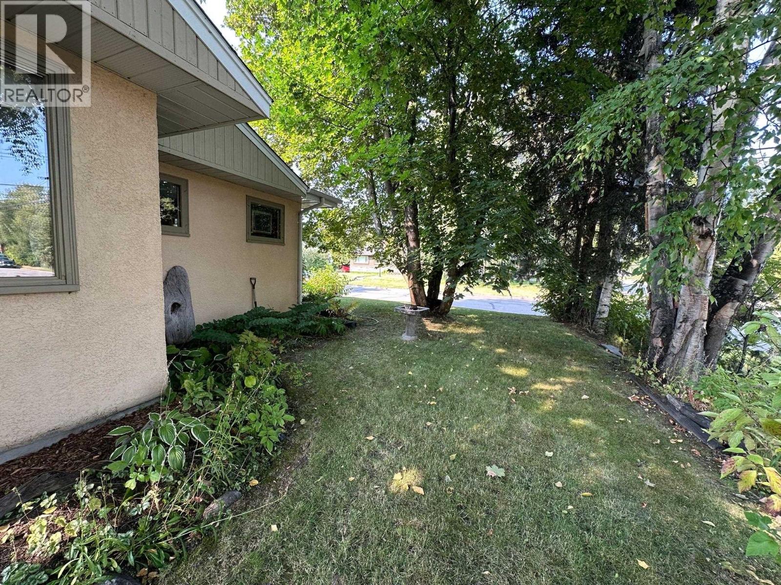 125 15TH AVENUE - 31