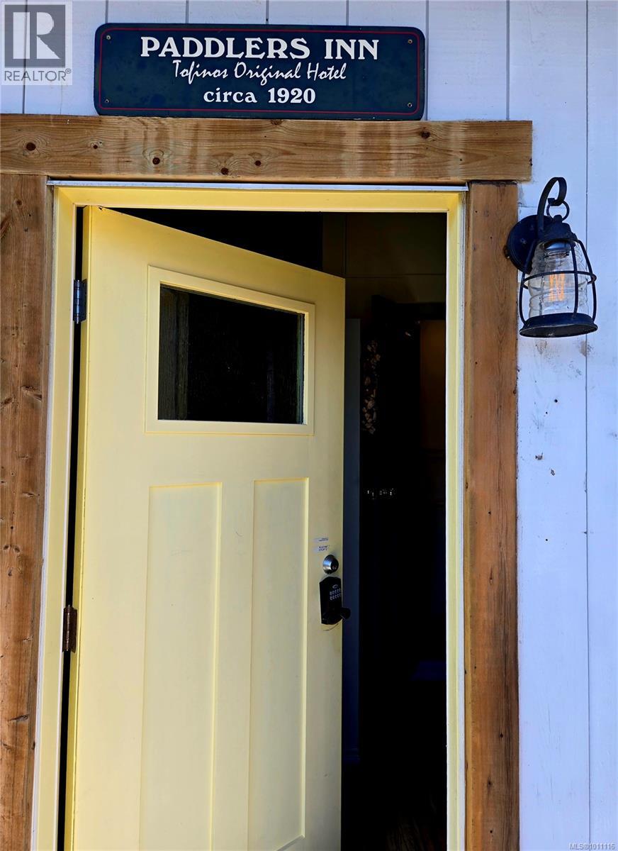 320 Main St, Tofino