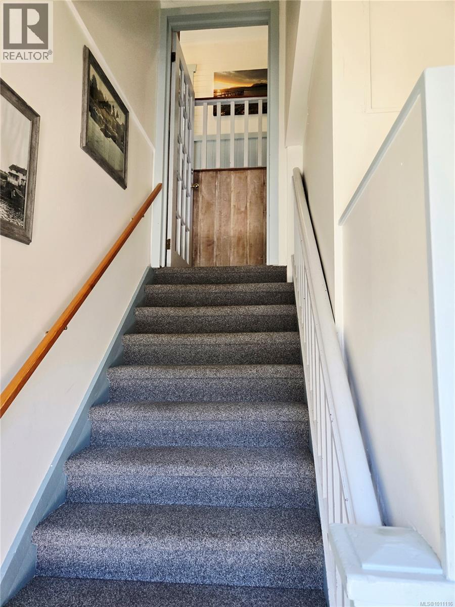 320 Main St, Tofino