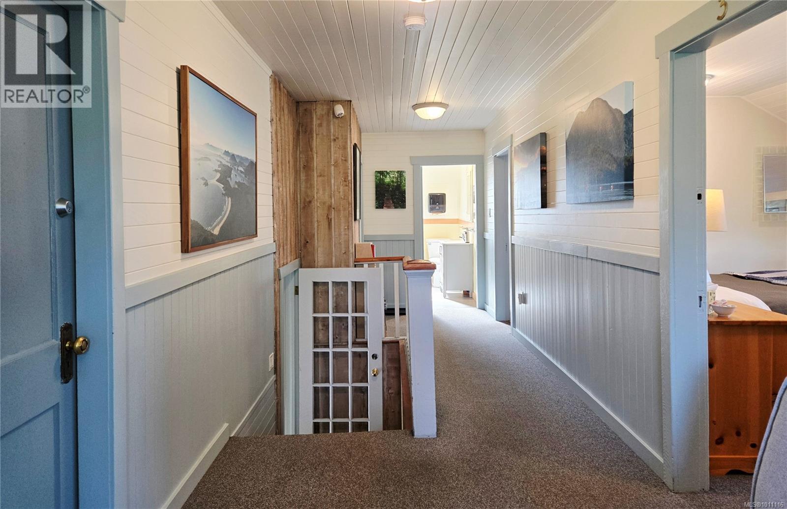 320 Main St, Tofino
