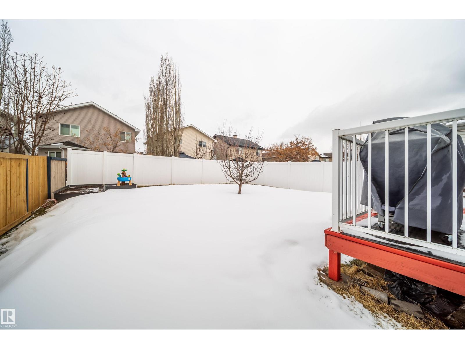 8932 175 AV NW, Edmonton