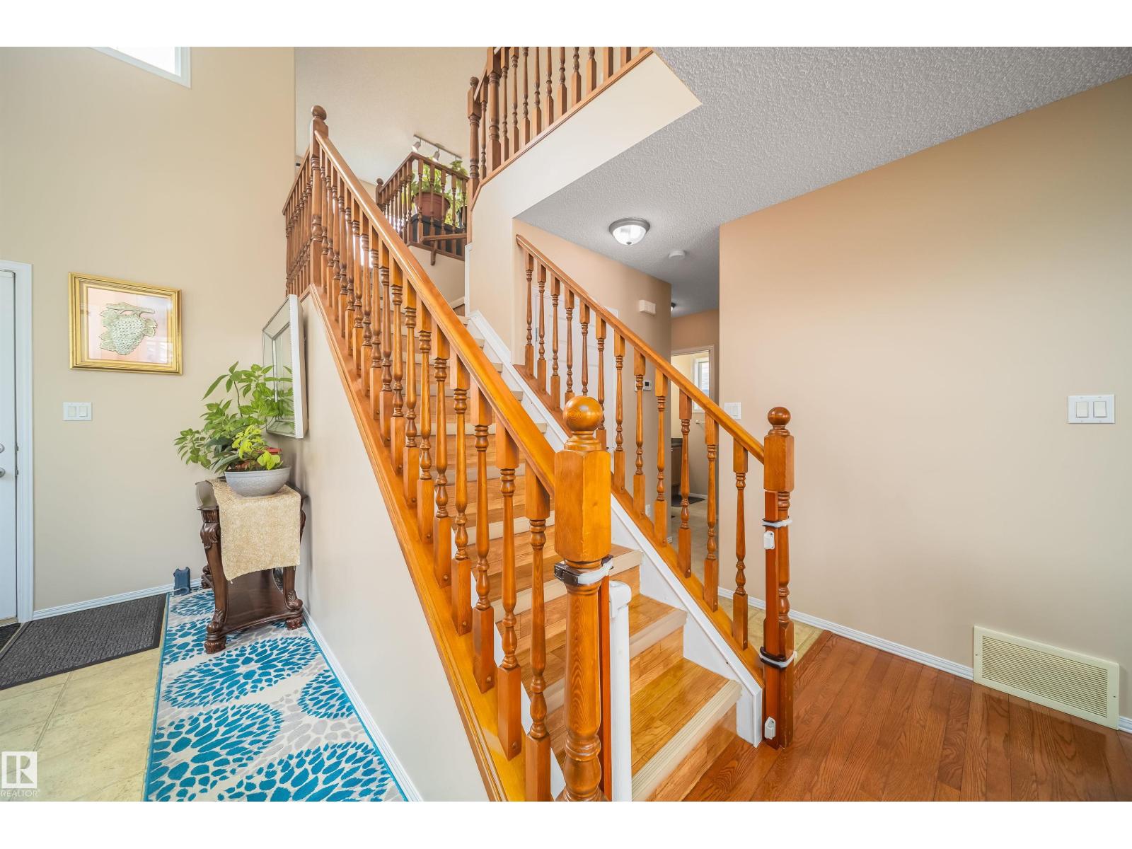 8932 175 AV NW, Edmonton