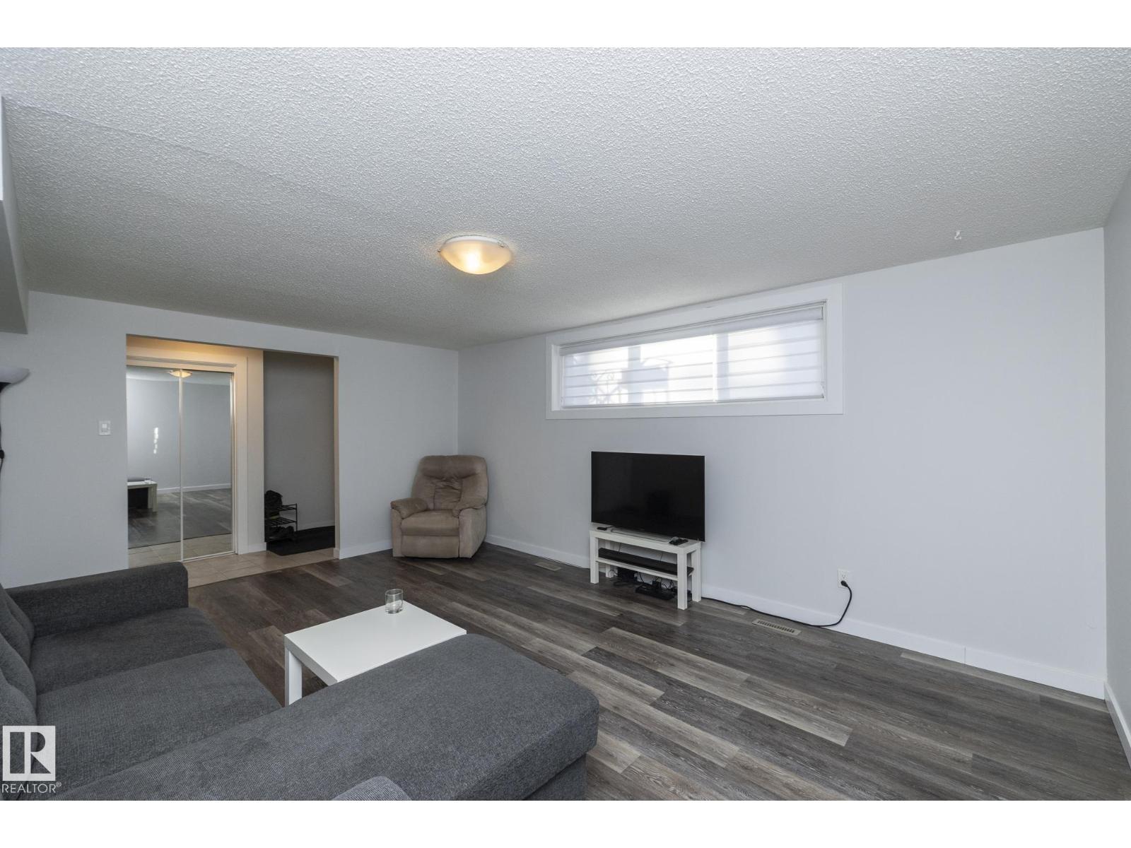 11427 90 ST NW, Edmonton