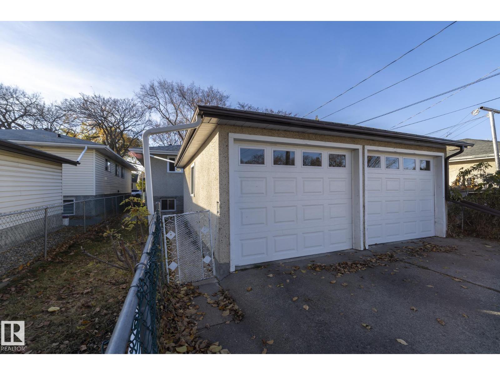 11427 90 ST NW, Edmonton