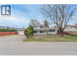  693 Paret Place, Kelowna