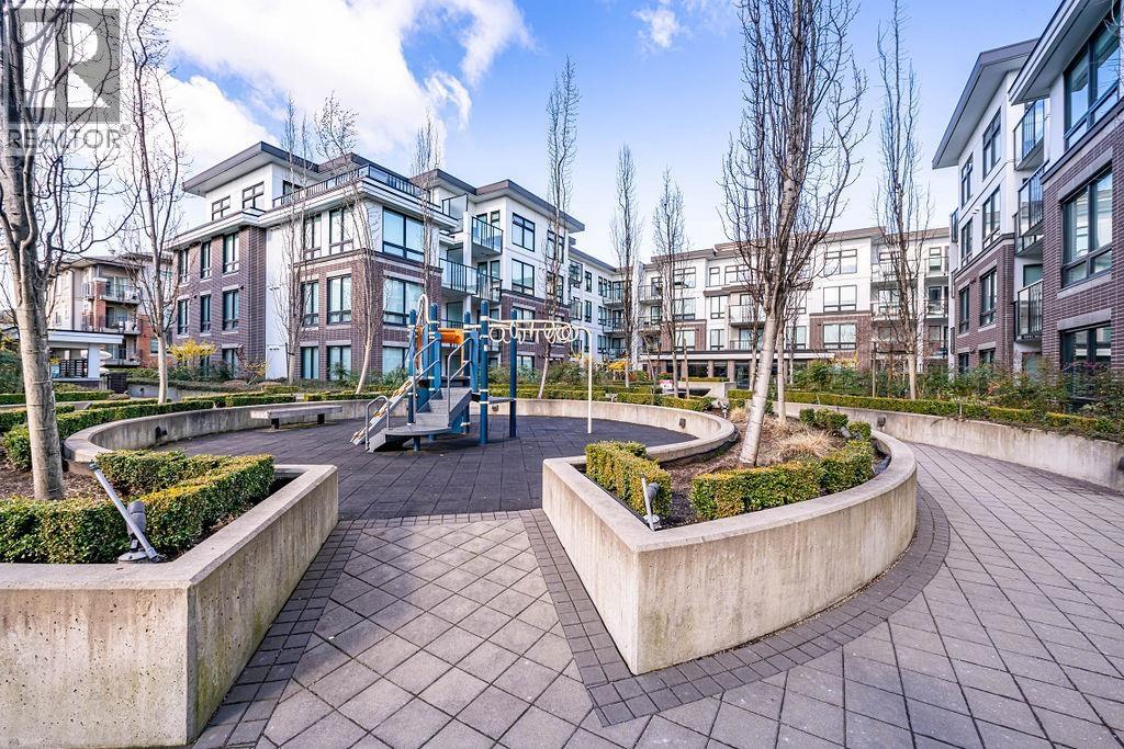 312 9388 ODLIN ROAD, Richmond