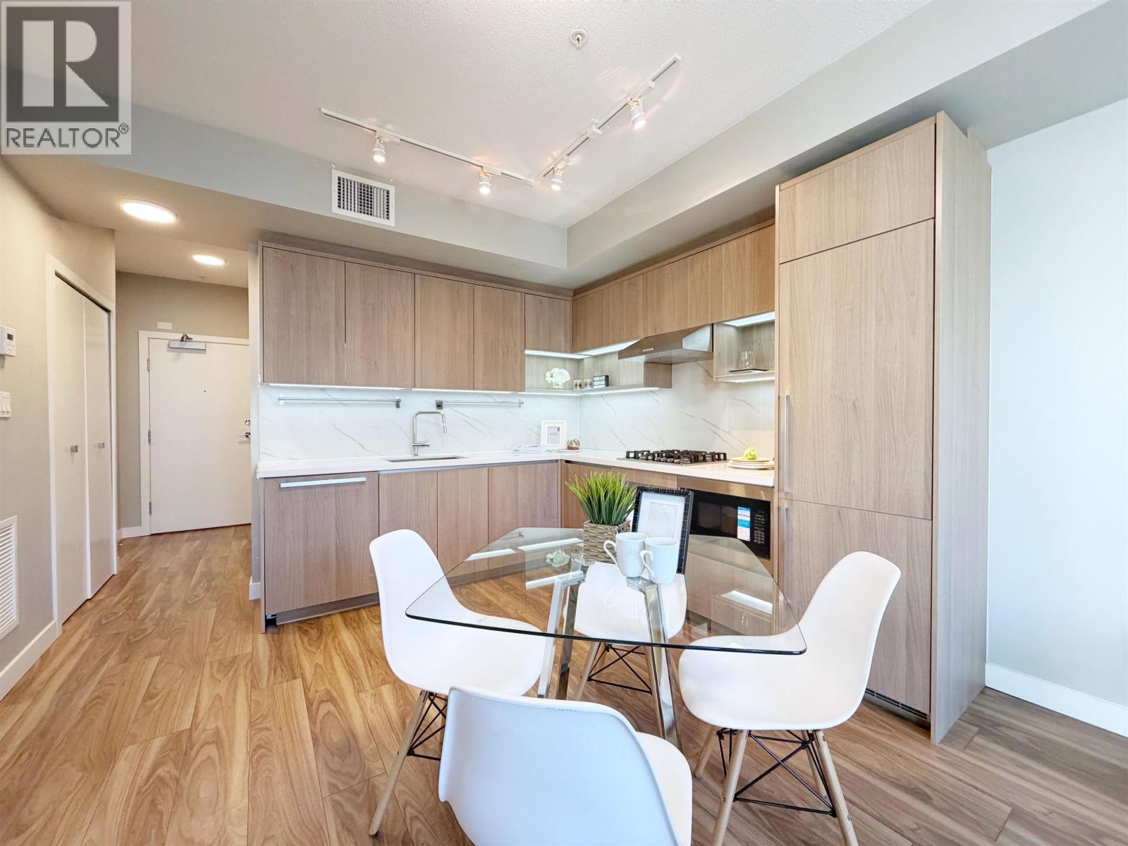 312 9388 ODLIN ROAD, Richmond