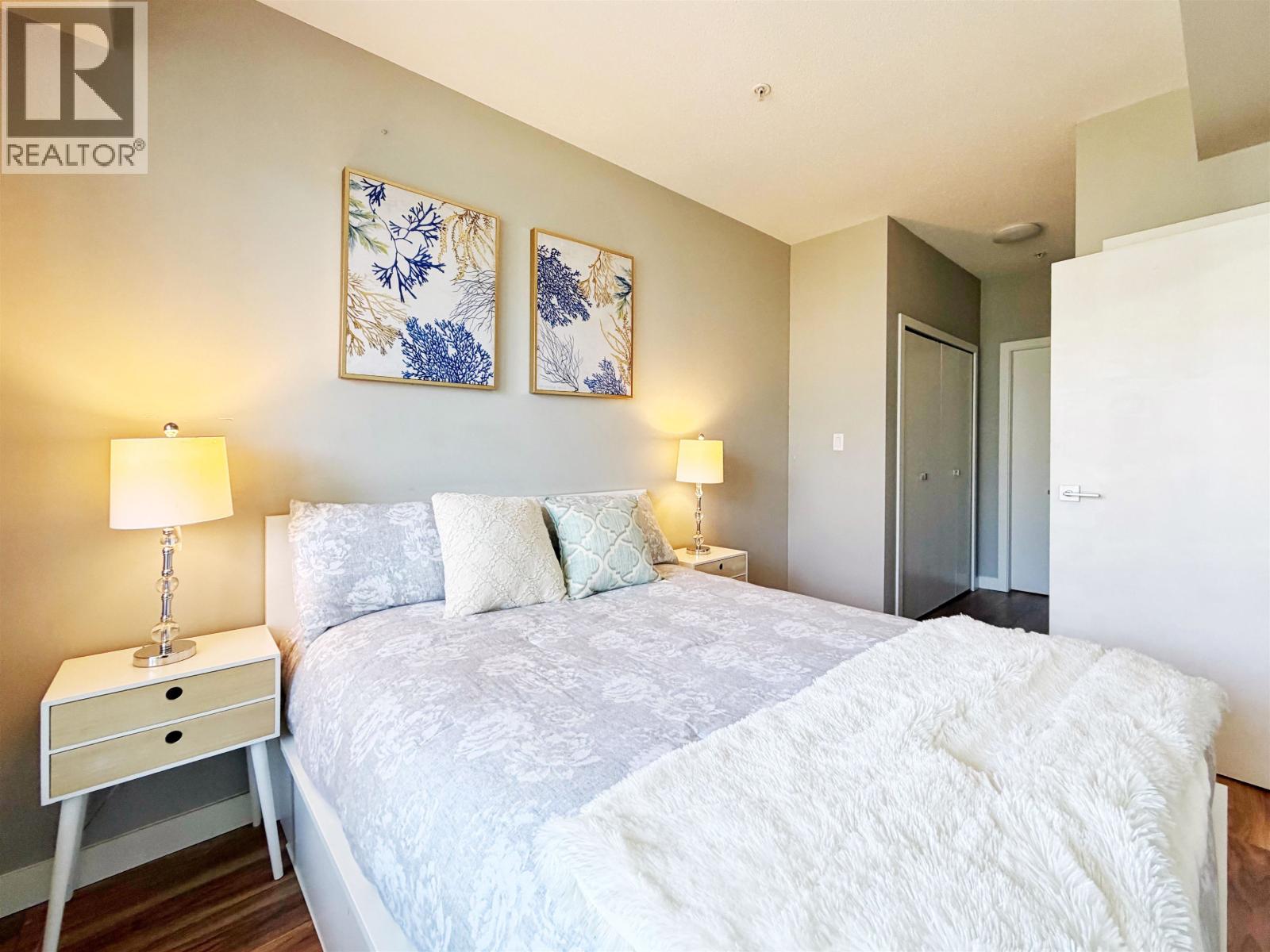 312 9388 ODLIN ROAD, Richmond