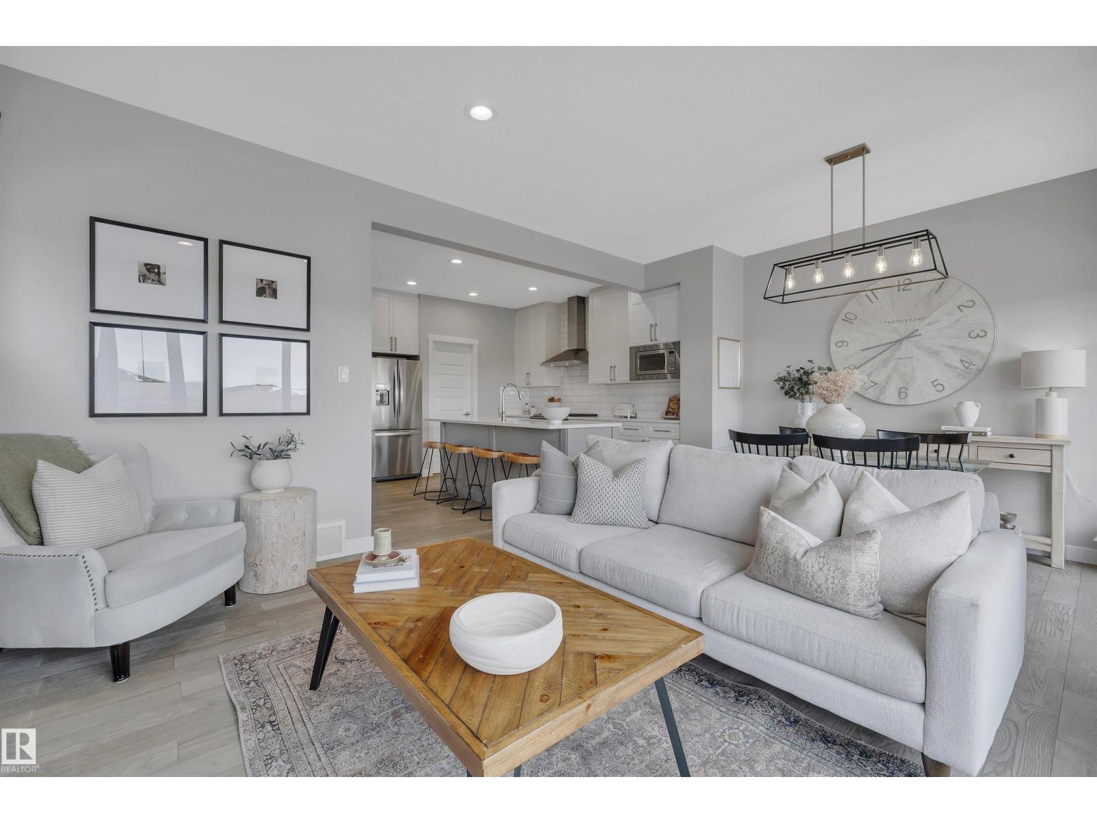 7490 Creighton PL SW, Edmonton