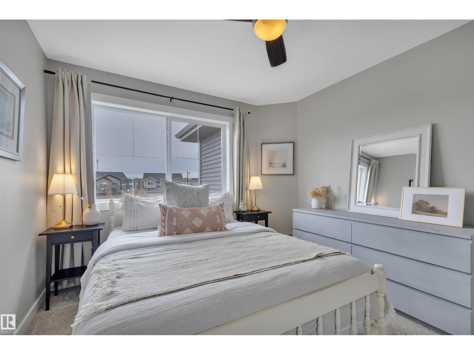 7490 Creighton PL SW, Edmonton