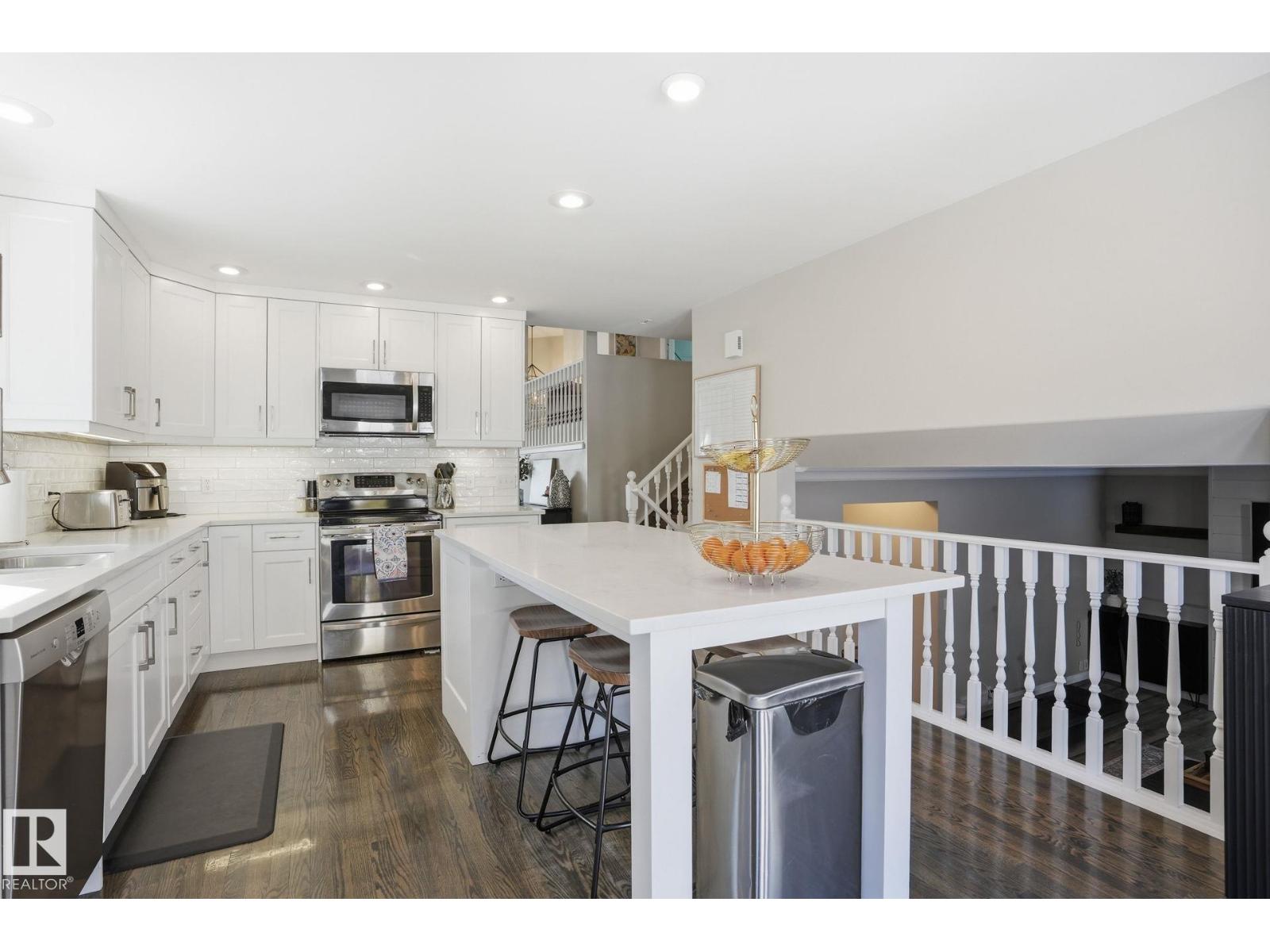 12 Evergreen DR, St. Albert