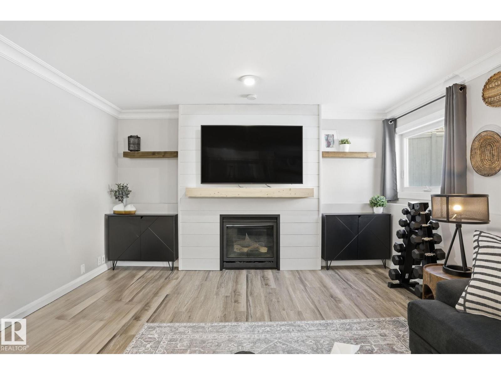 12 Evergreen DR, St. Albert