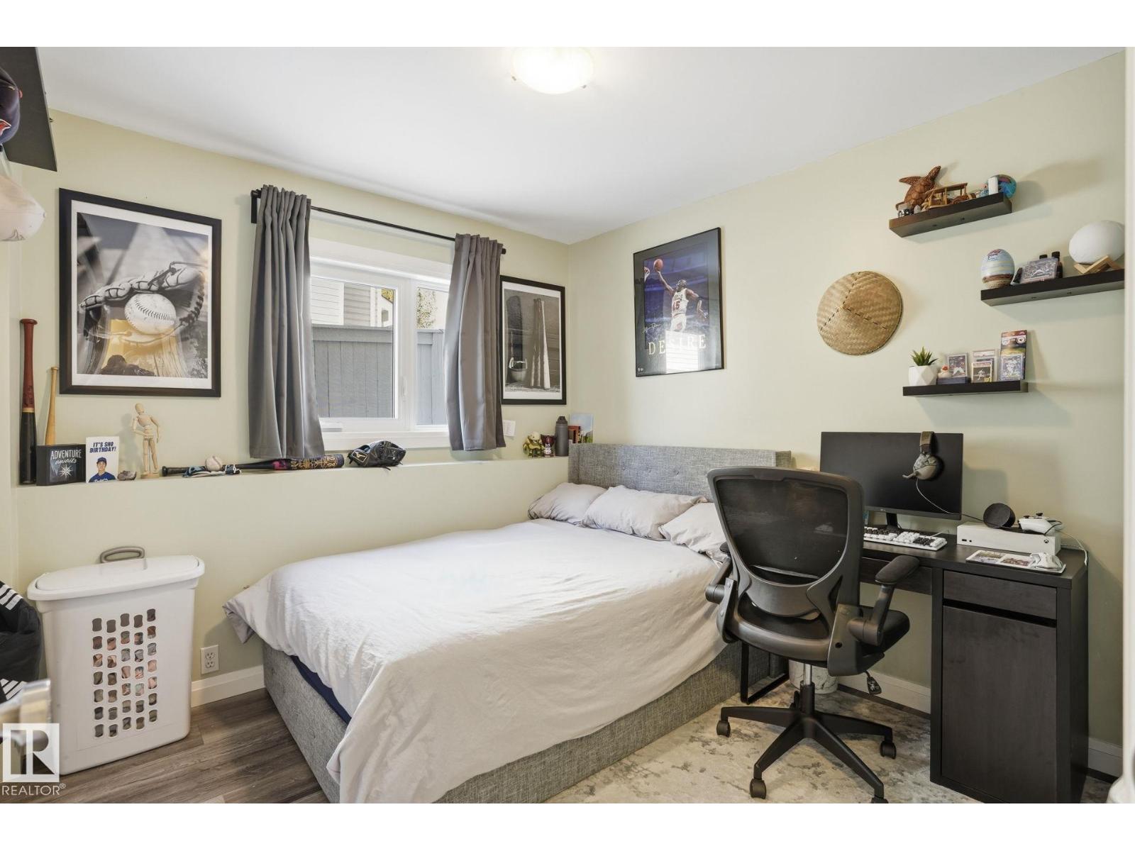 12 Evergreen DR, St. Albert