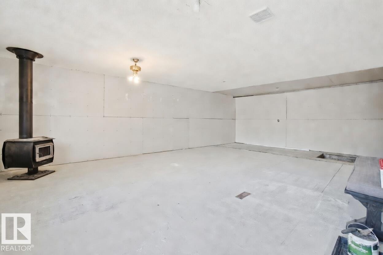 22443 TWP ROAD 512, Rural Strathcona County