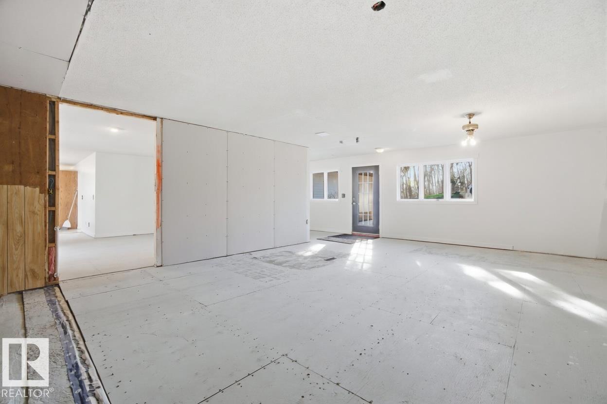 22443 TWP ROAD 512, Rural Strathcona County