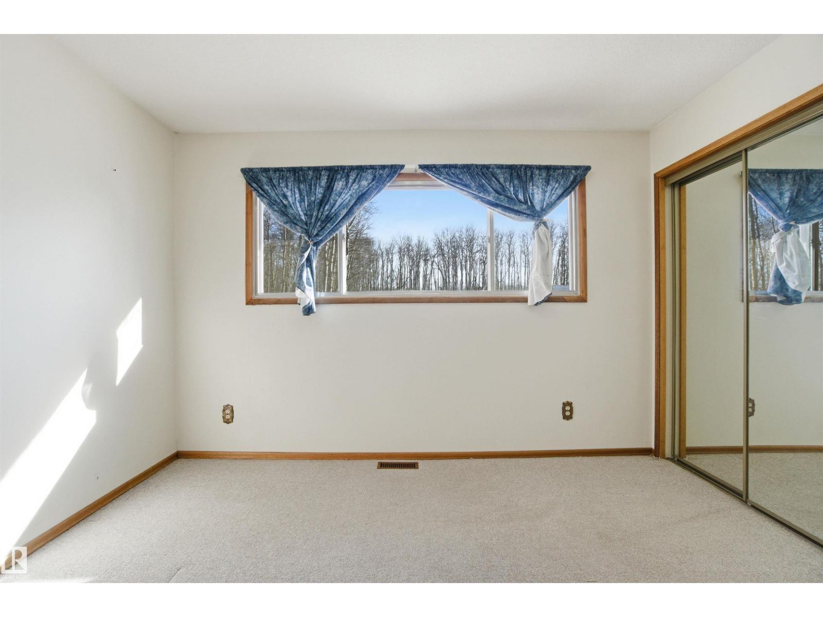 22443 TWP ROAD 512, Rural Strathcona County