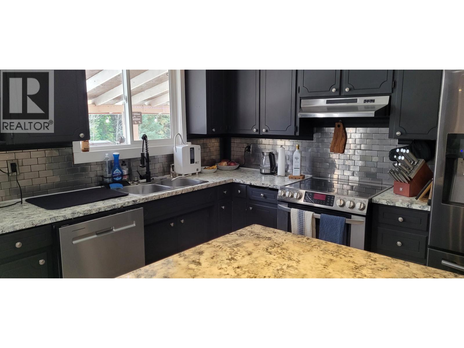 21040 WRIGHT CREEK ROAD - 10