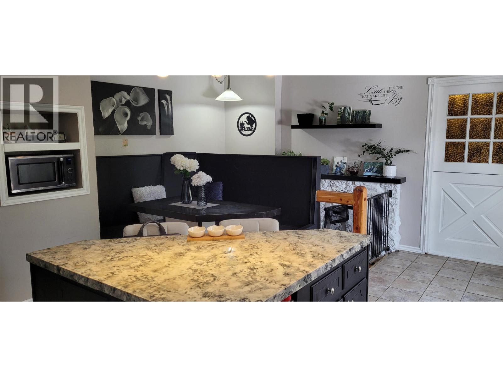 21040 WRIGHT CREEK ROAD - 12