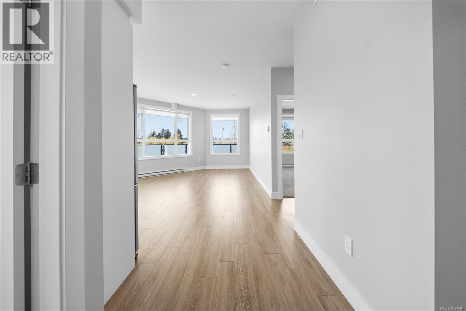 205 525 Third St, Nanaimo